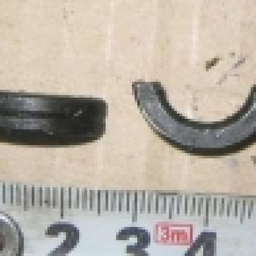 ST212A-3708004